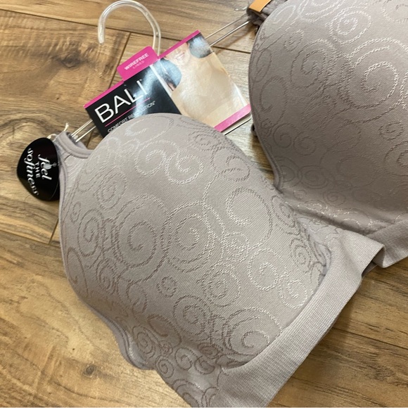 SALE NWT Comfort Revolution Wirefree Cool Comfort Bra in Lavender - Picture 11 of 15